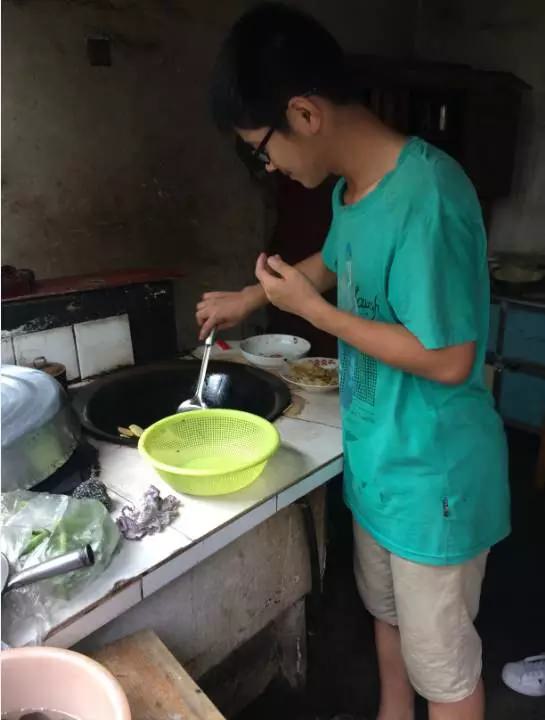 點滴積累，傳遞真情-西尼愛心階梯幫扶困難學(xué)生第三次仙居行